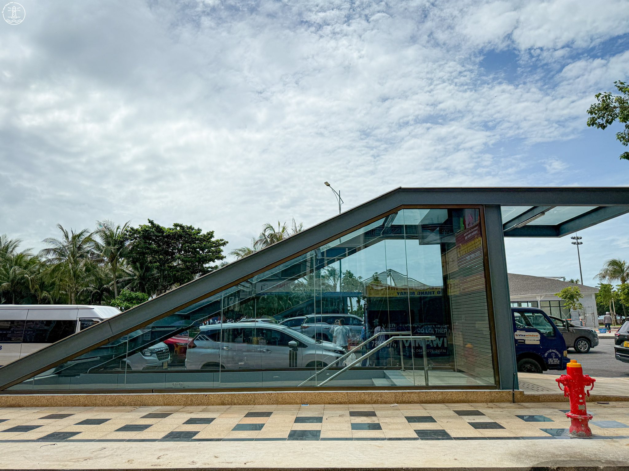 Hầm Đi Bộ